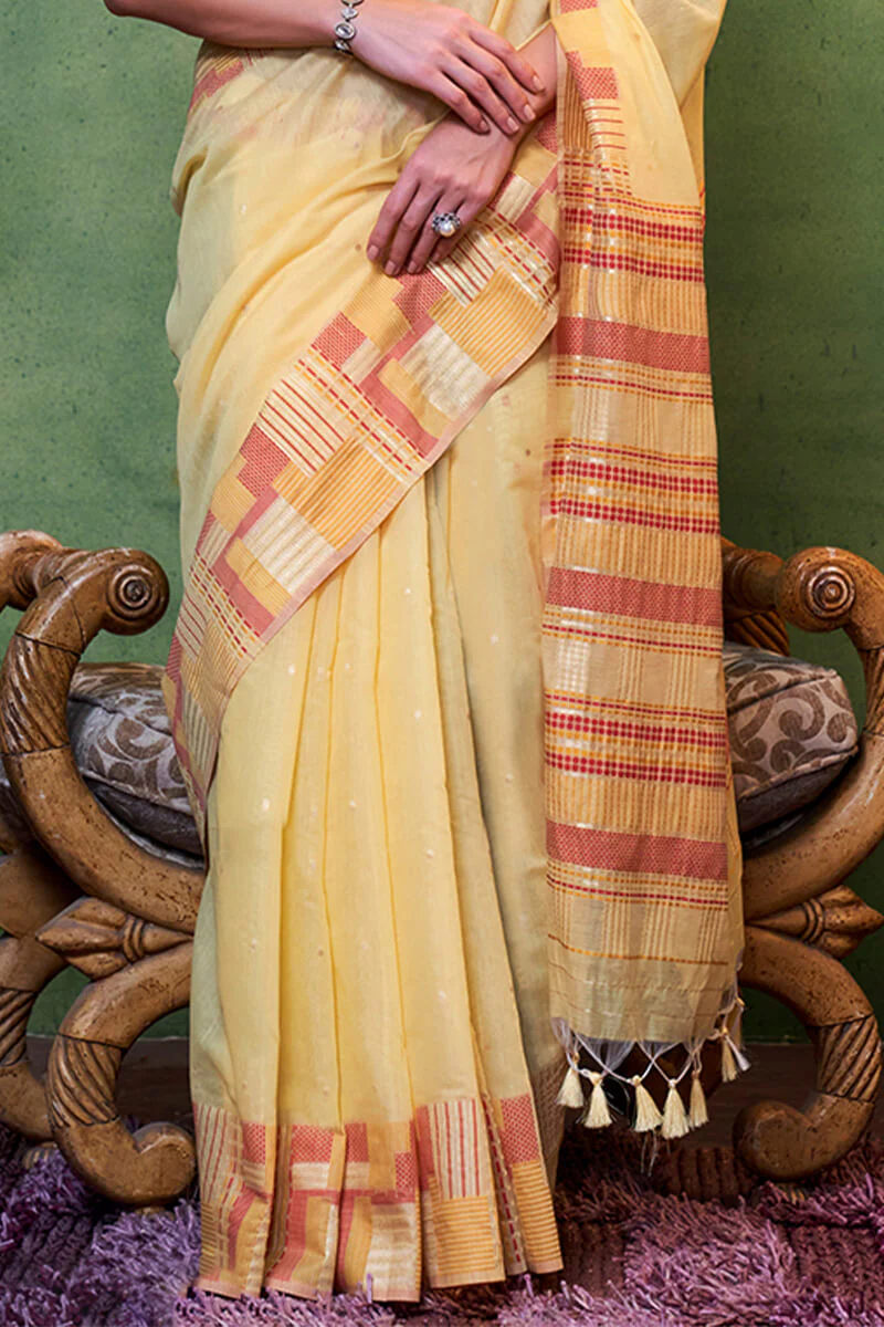 Engrossing Yellow Cotton Silk Saree With Prominent Blouse Piece - Image 3