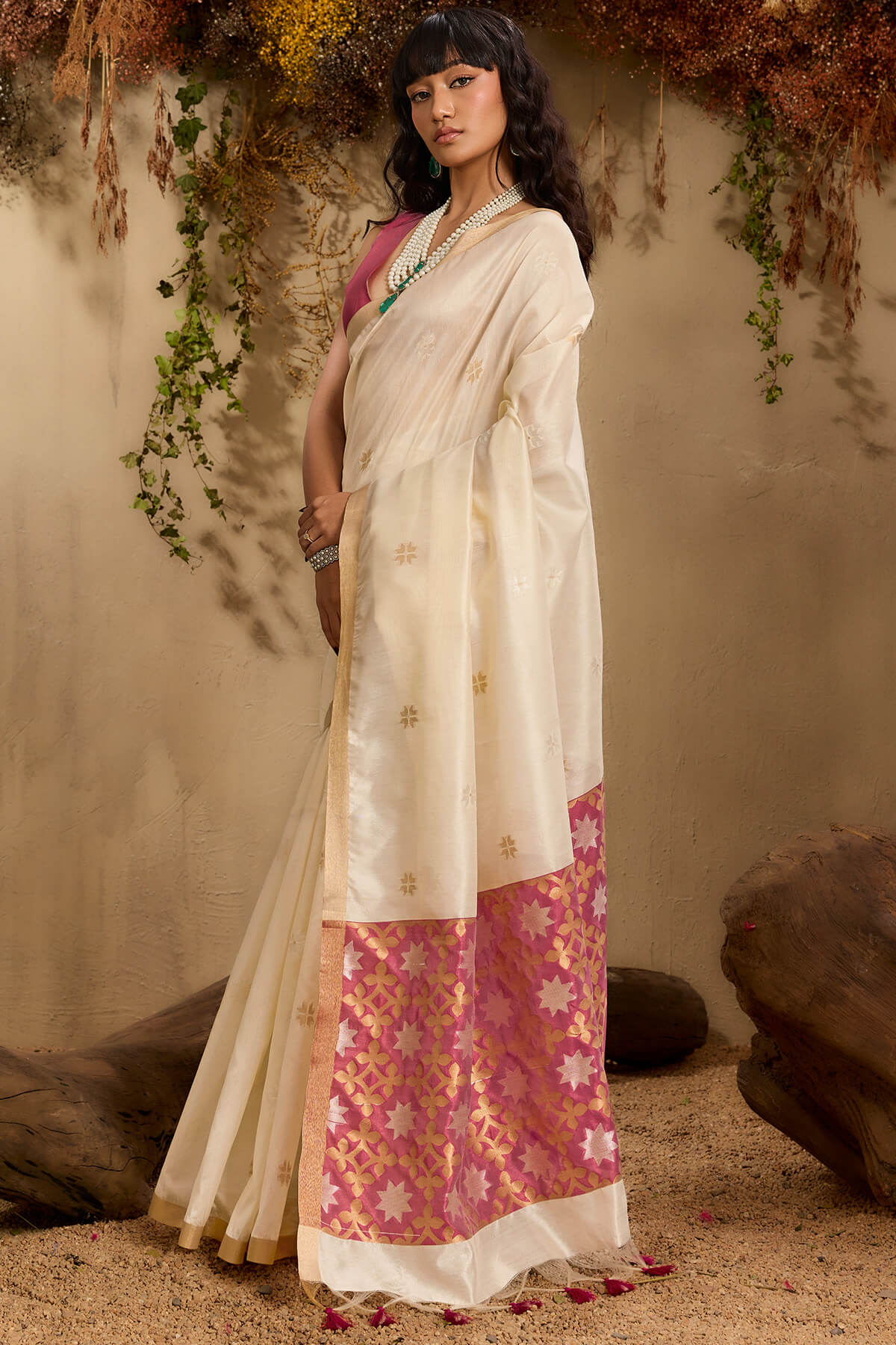 Enigmatic Beige Pure Zari Weaving Banarasi Tussar Silk Saree With Snappy Blouse Piece - Image 3