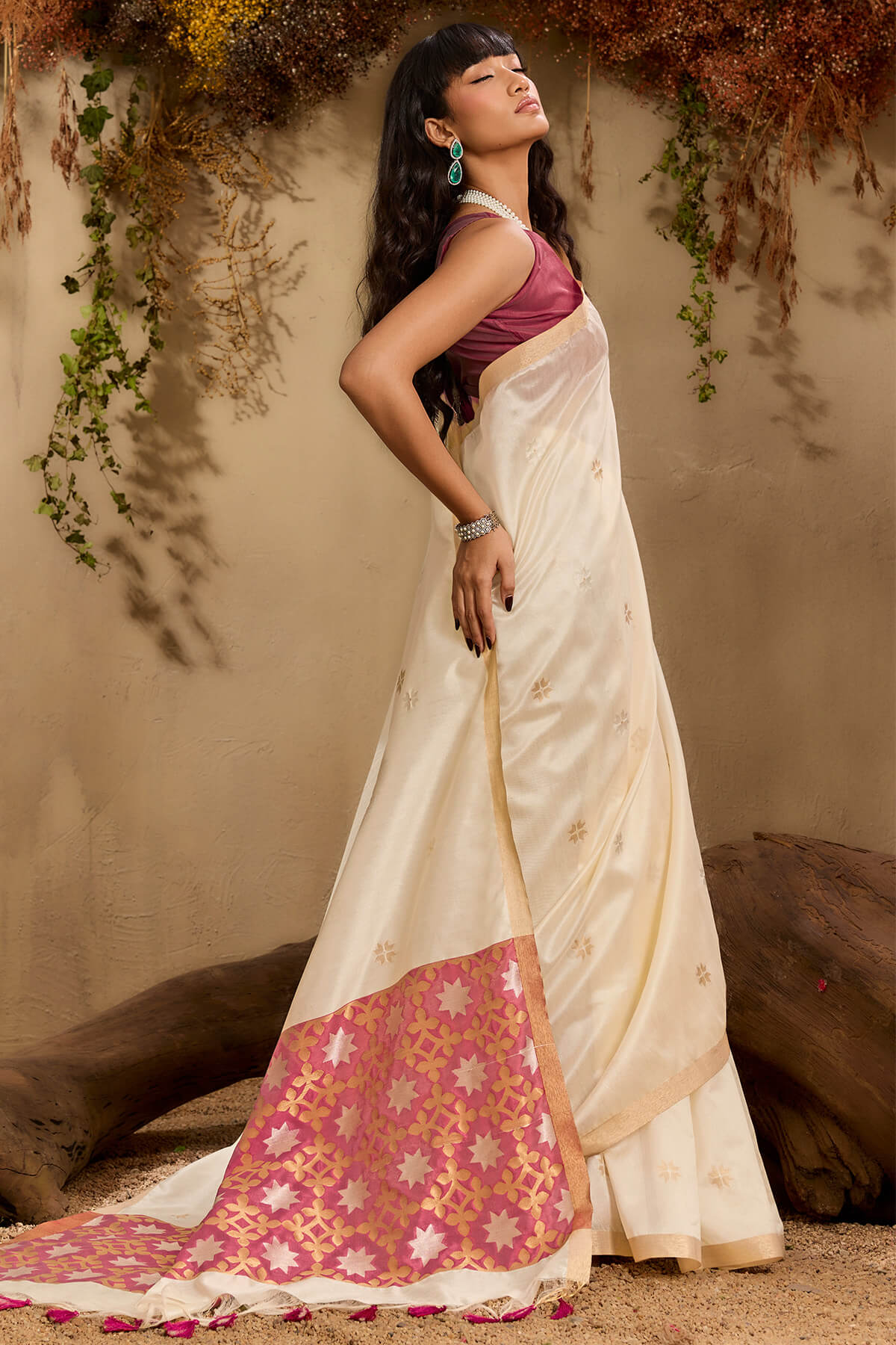 Enigmatic Beige Pure Zari Weaving Banarasi Tussar Silk Saree With Snappy Blouse Piece - Image 5
