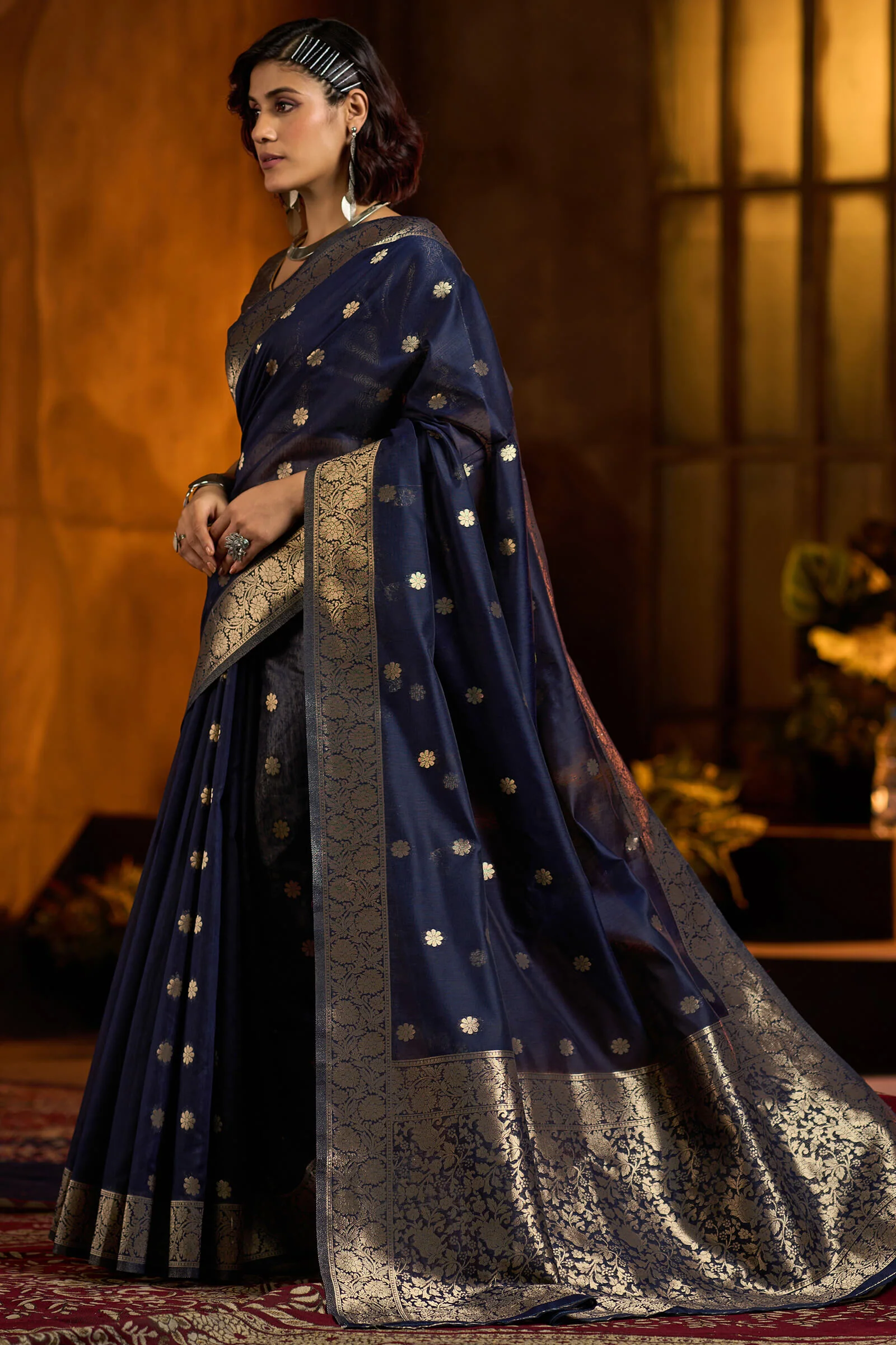 Enthralling Navy Blue Soft Banarasi Silk Saree With Ratatouille Blouse Piece - Image 4