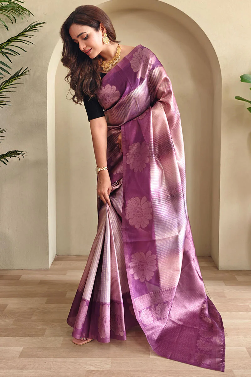 Enthralling Purple Soft Banarasi Silk Saree With Exemplary Blouse Piece - Image 3