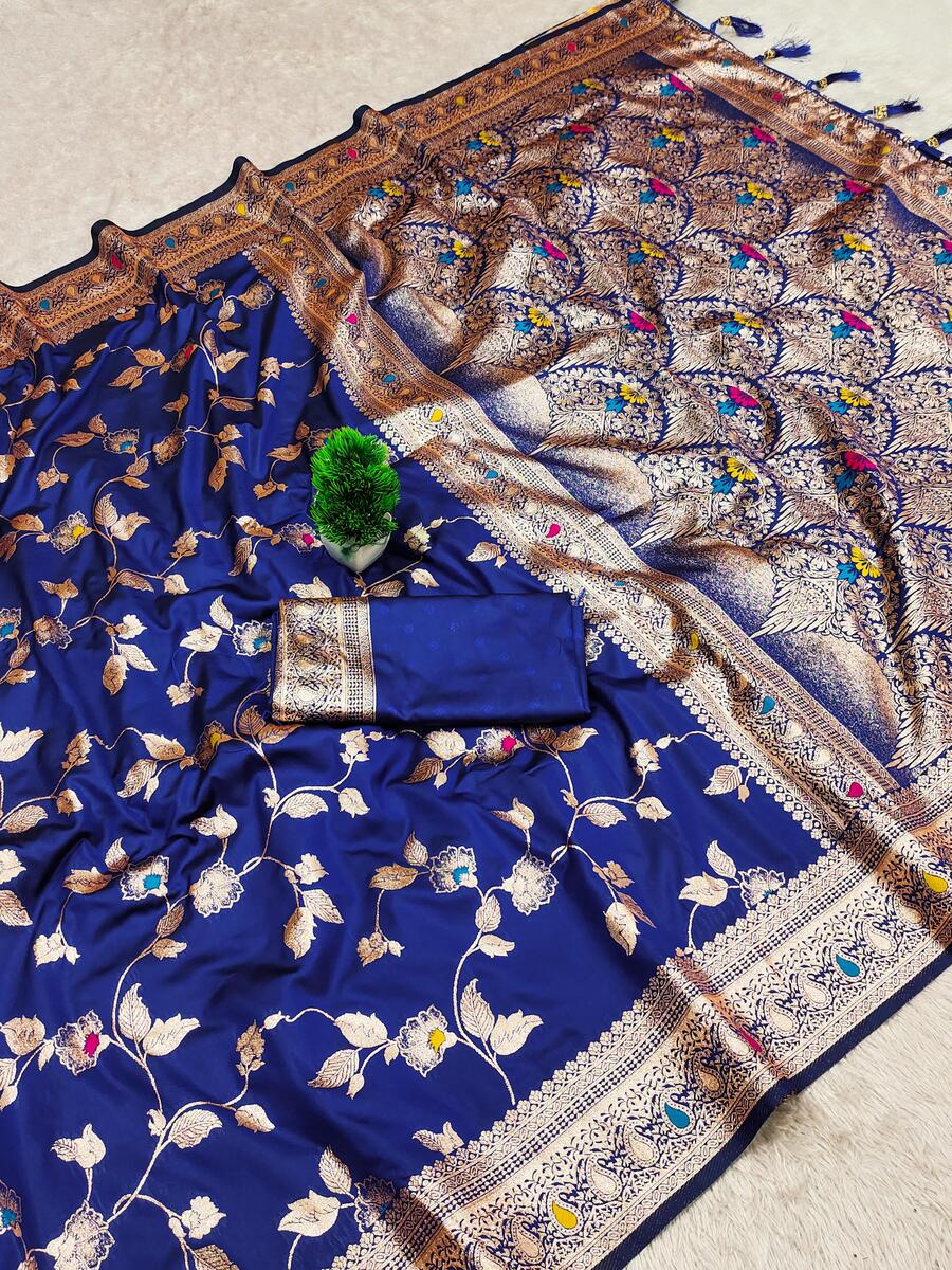 Enthralling Royal Blue Pure Zari Weaving Banarasi Silk Saree With Fancifull Blouse Piece