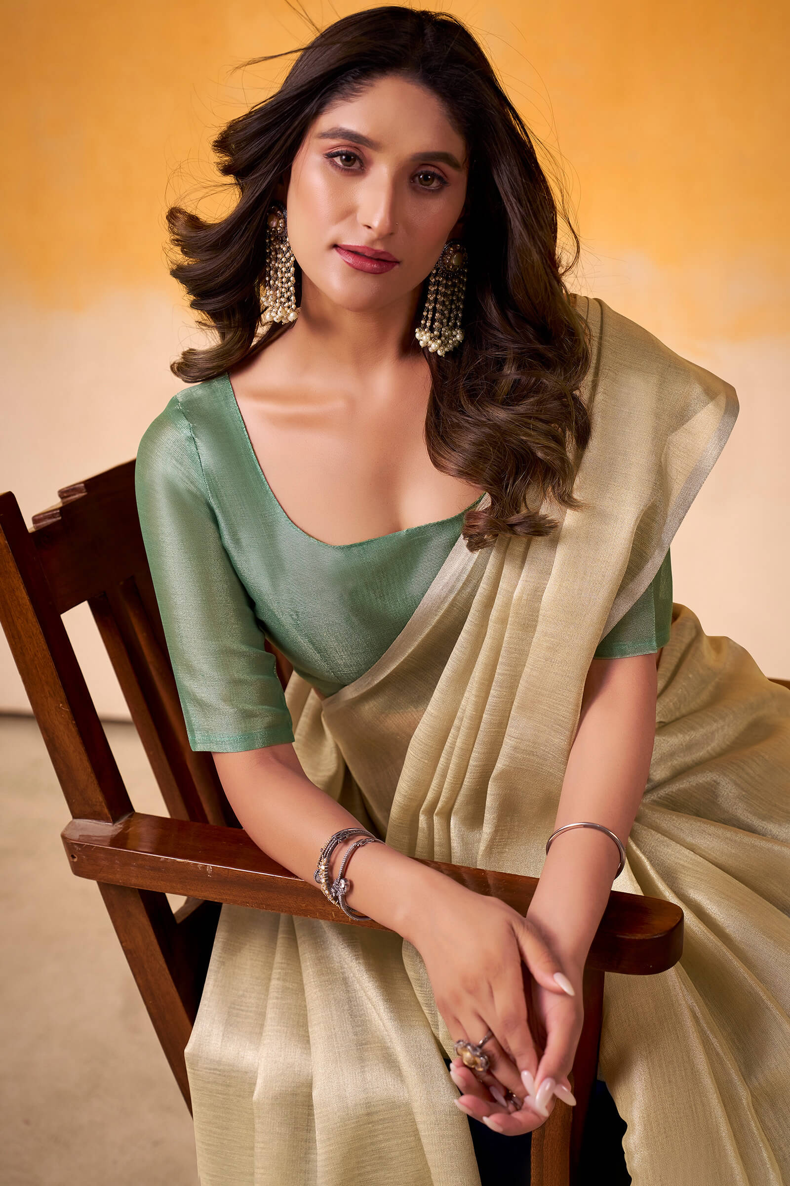 Entrancing Beige Soft Banarasi Tissue Silk Saree With Murmurous Blouse Piece - Image 2