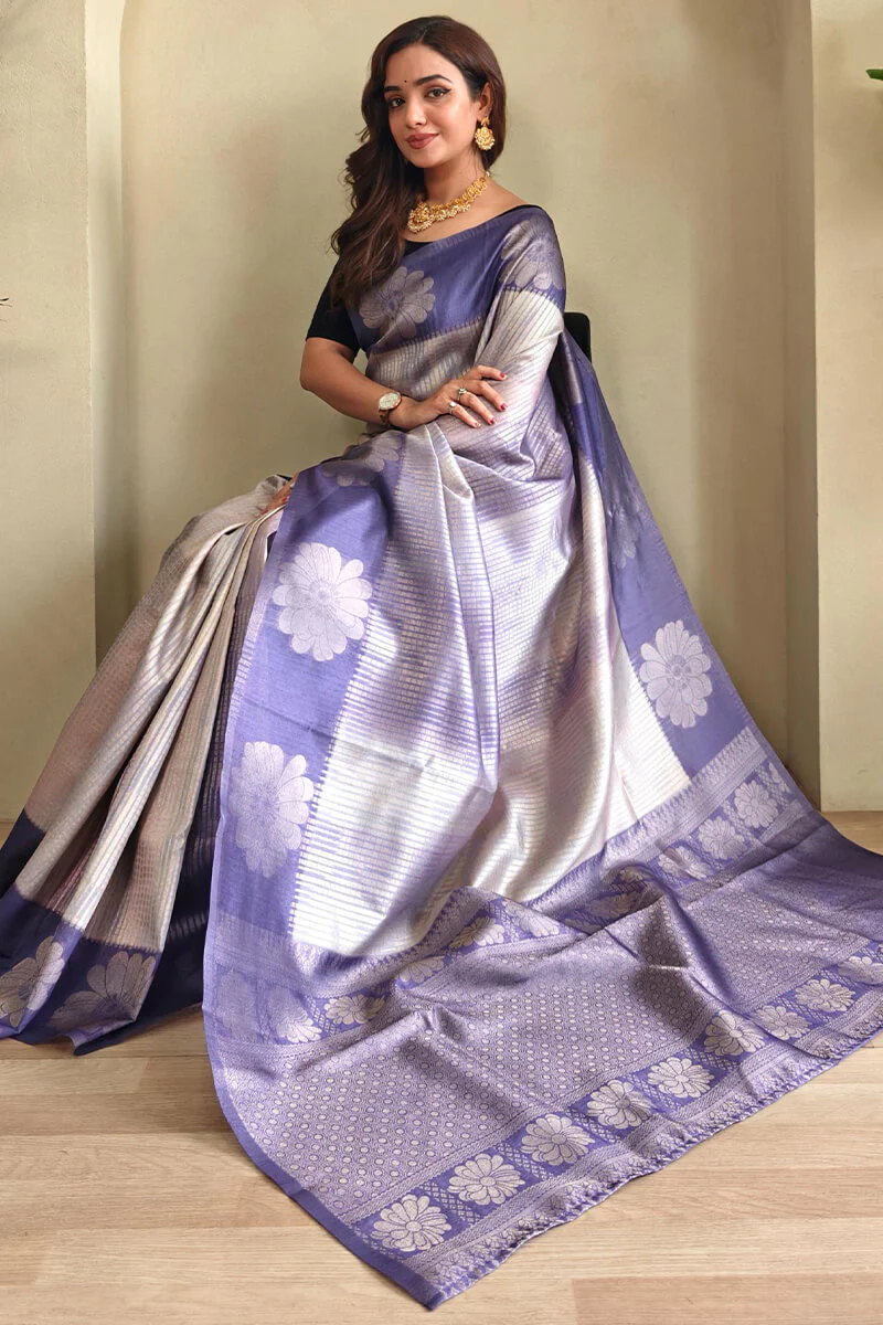 Entrancing Lavender Soft Banarasi Silk Saree With Blissful Blouse Piece - Image 2