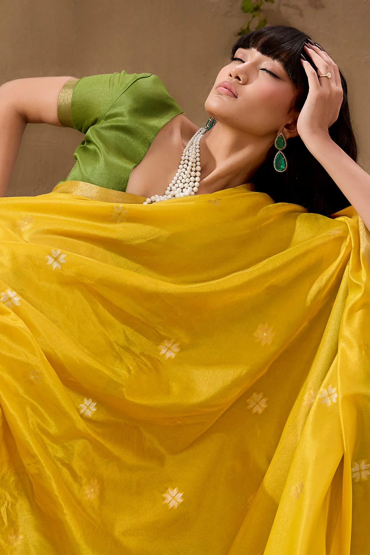 Entrancing Yellow Pure Zari Weaving Banarasi Tussar Silk Saree With Impressive Blouse Piece - Image 5