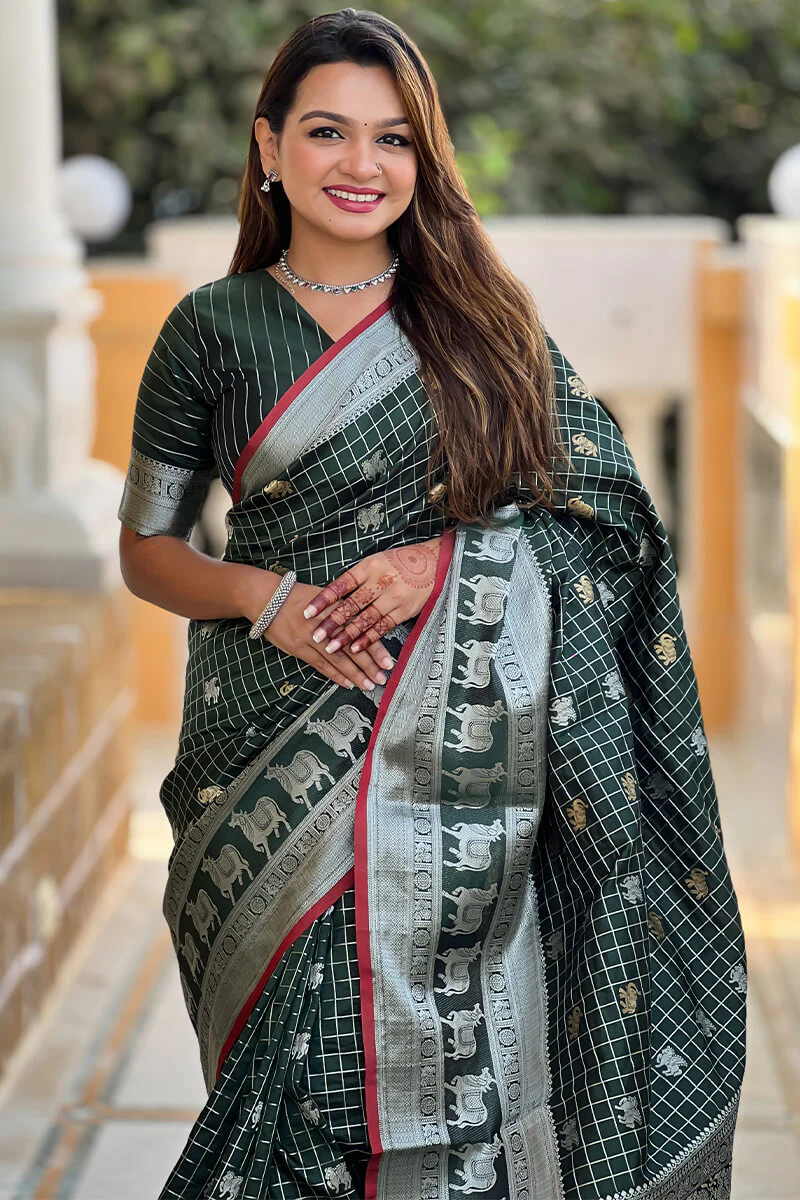 Ephemeral Dark Green Soft Banarasi Silk Saree With Phenomenal Blouse Piece - Image 2