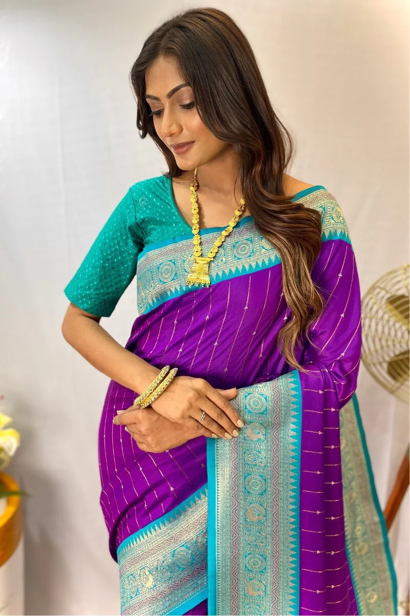 Ephemeral Purple Soft Banarasi Silk Saree With Moiety Blouse Piece - Image 2