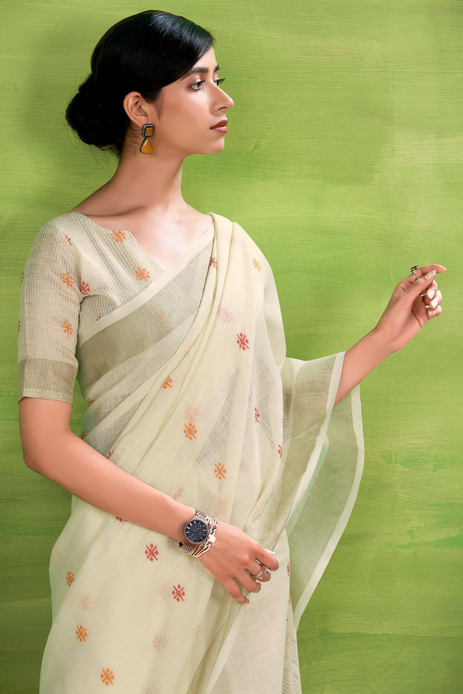 Ethereal Beige Cotton Silk Saree With Efflorescence Blouse Piece - Image 4