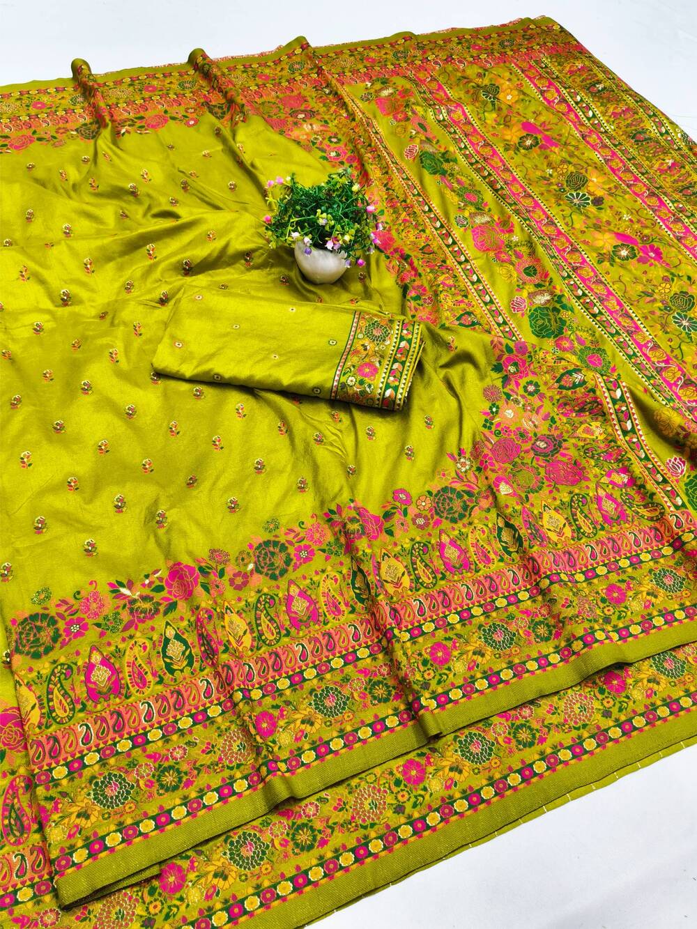 Ethnic Mehndi Nylon Dola Pashmina Saree With Quixotic Blouse Piece - Image 2