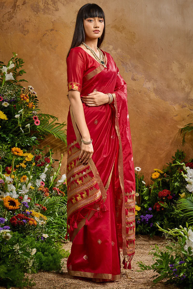 Ethnic Red Banarasi Tussar Silk Saree With Hypnotic Blouse Piece - Image 5