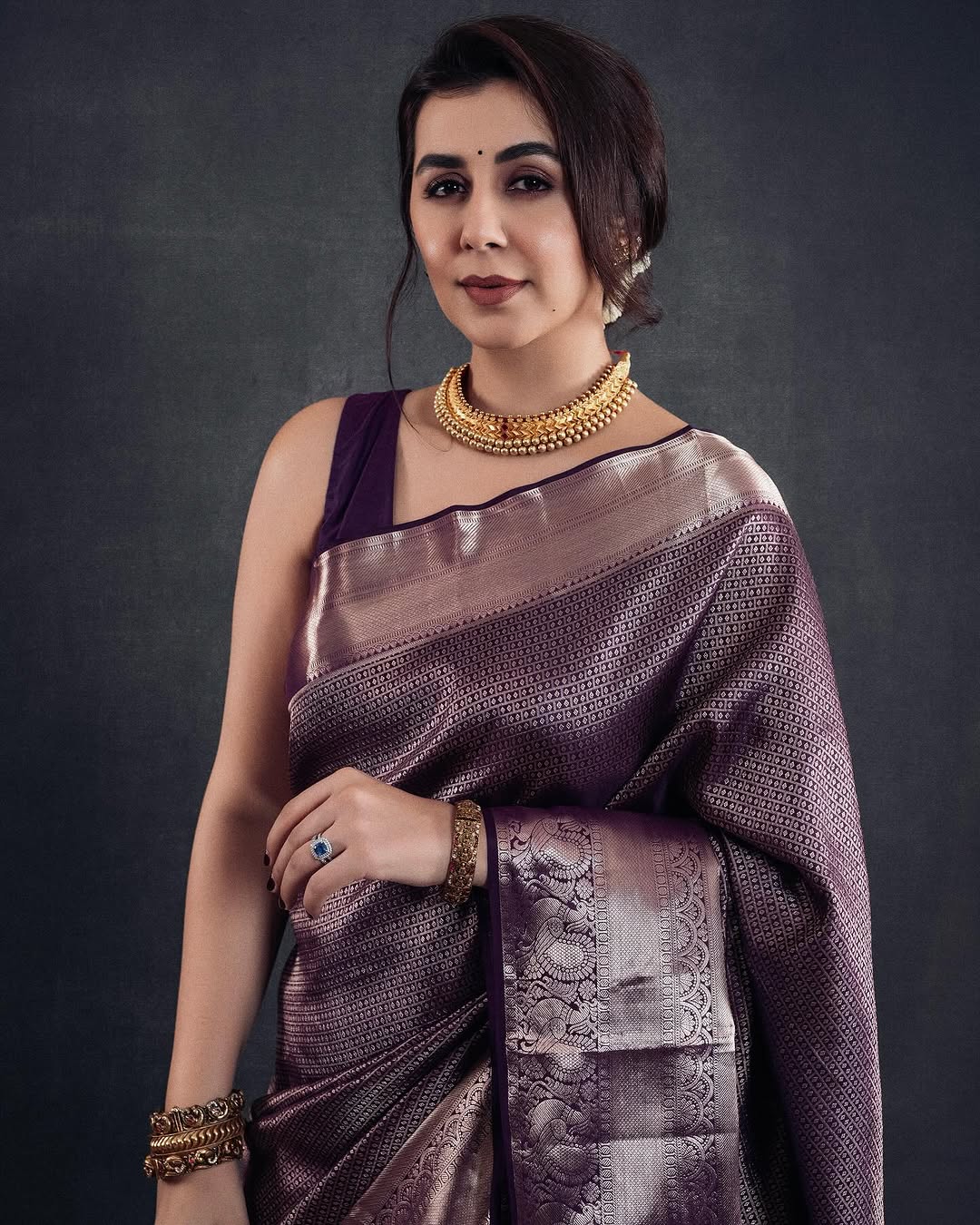 Evanescent Purple Soft Silk Saree With Brood Blouse Piece - Image 2