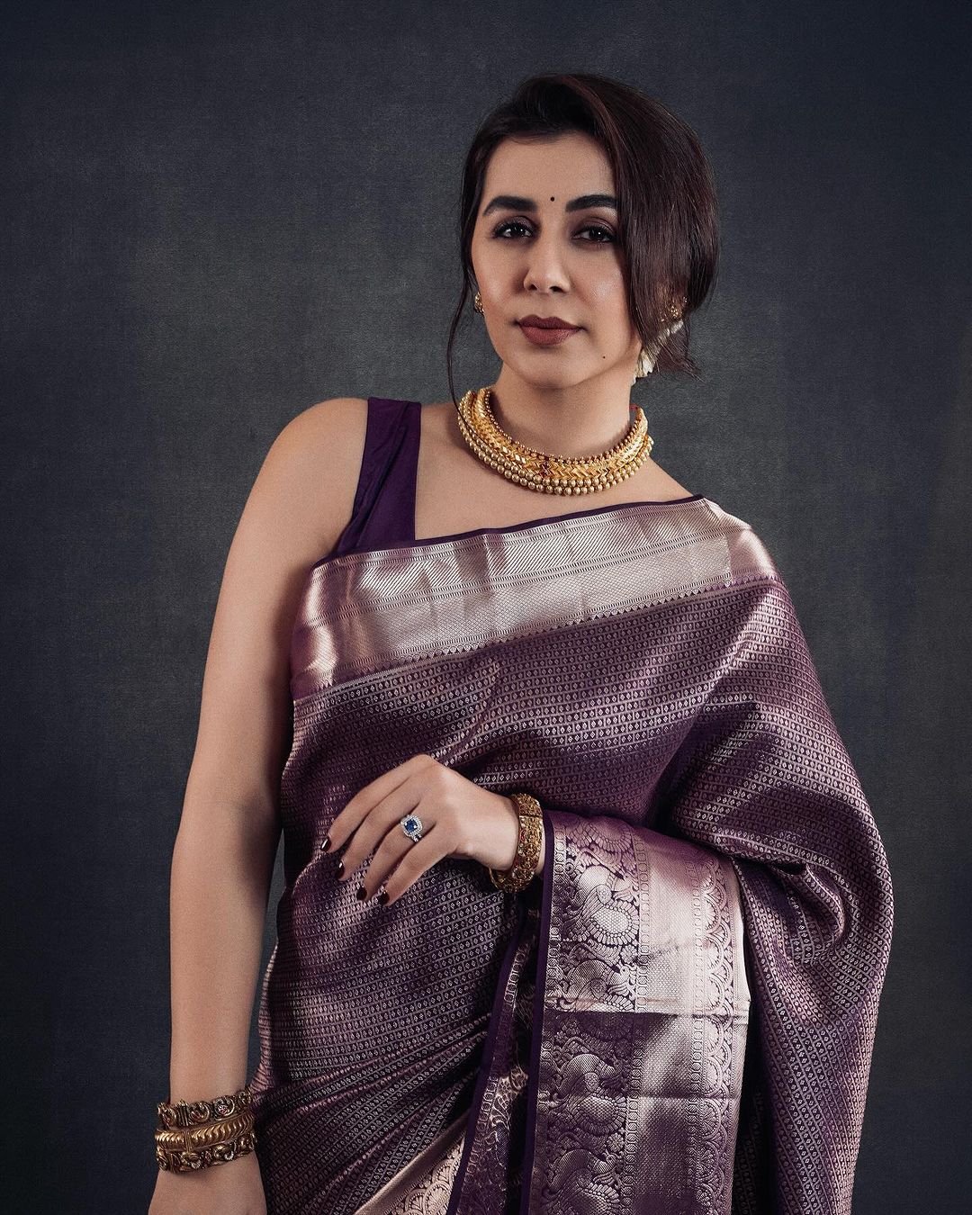 Evanescent Purple Soft Silk Saree With Brood Blouse Piece - Image 4