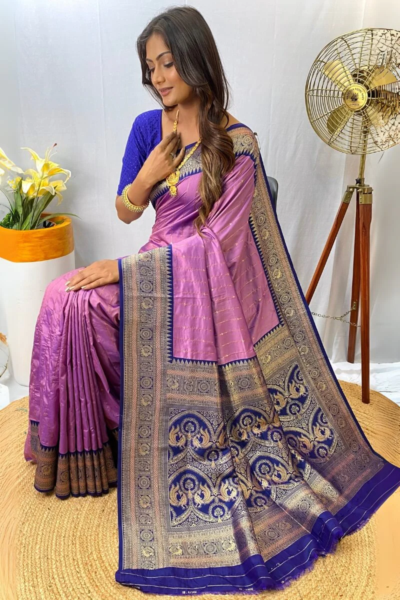 Excellent Lavender Soft Banarasi Silk Saree With Desuetude Blouse Piece - Image 3
