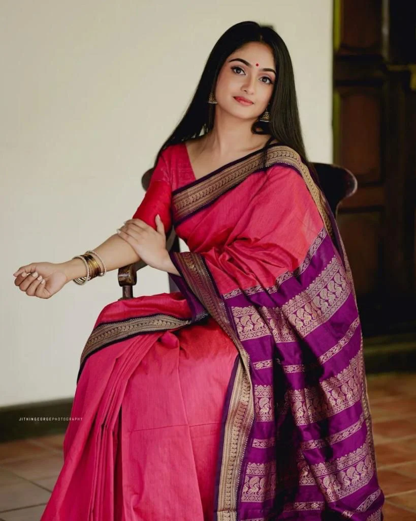 Excellent Pink Soft Banarasi Silk Saree With Murmurous Blouse Piece - Image 2