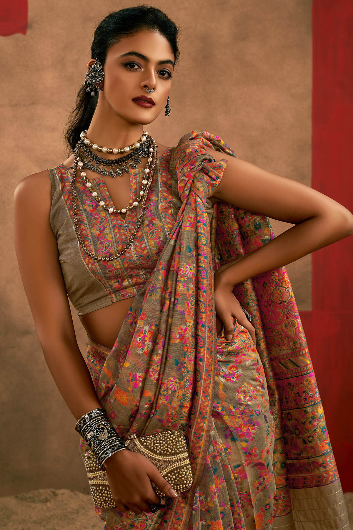 Exceptional Grey Pashmina Saree With Splendorous Blouse Piece - Image 2