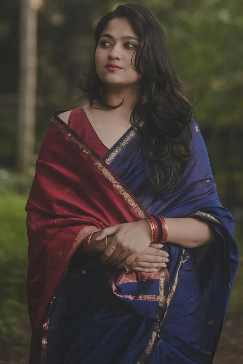 Exquisite Navy Blue Cotton Silk Saree With Ailurophile Blouse Piece - Image 3