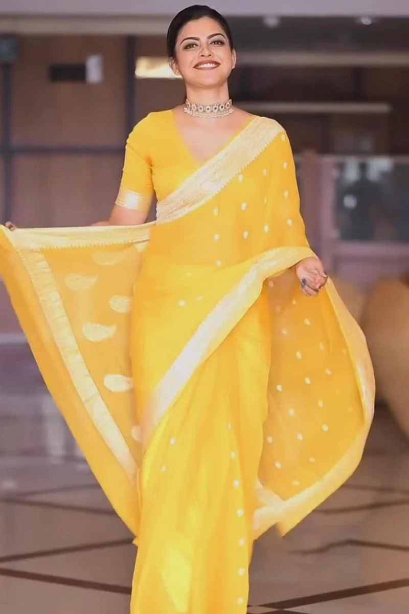 Exquisite Yellow Soft Silk Saree With Profuse Blouse Piece - Image 6