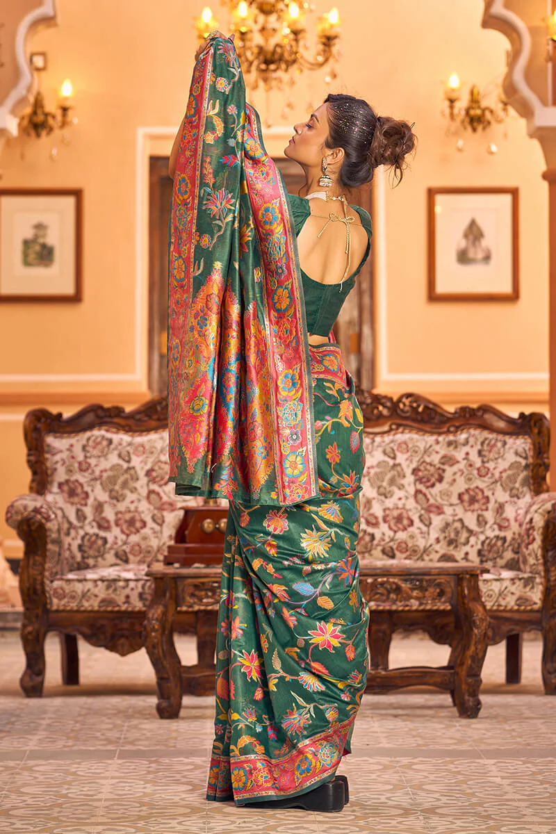 Extraordinary Dark Green Linen Silk Saree With Ethnic Blouse Piece - Image 4