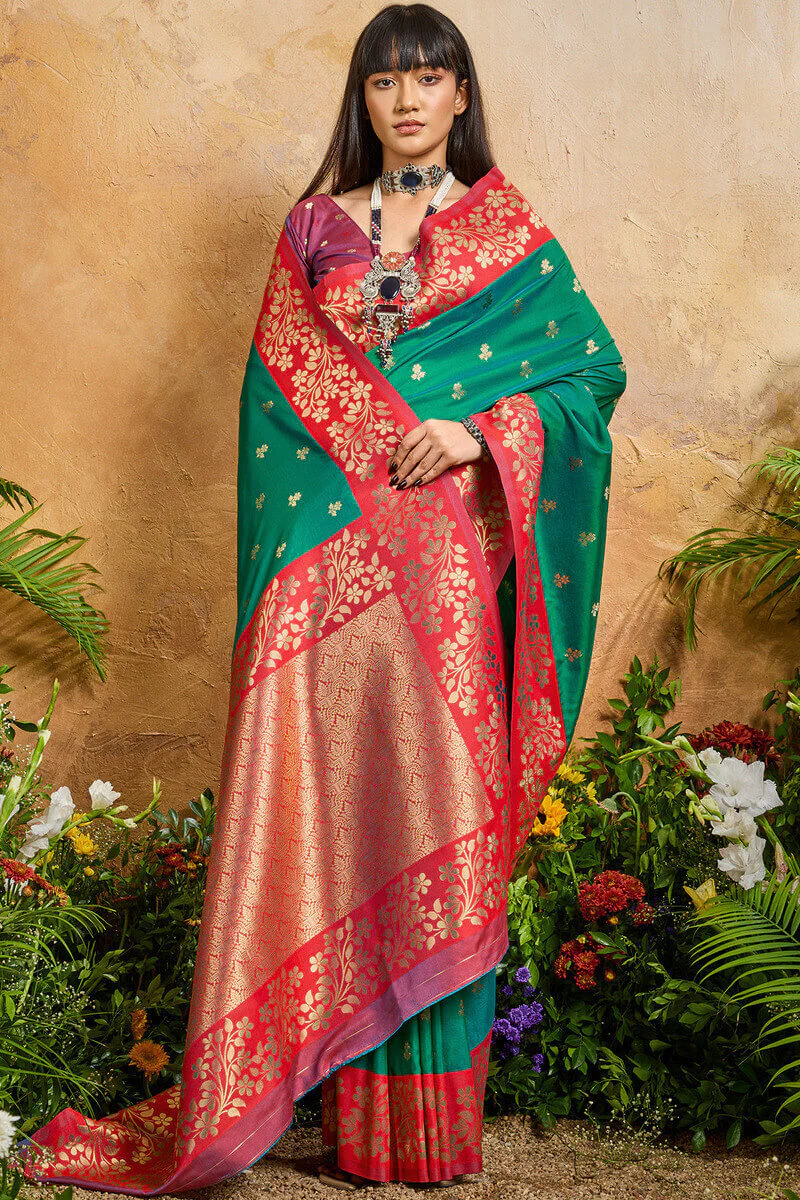 Exuberant Dark Green Pure Zari Weaving Banarasi Silk Saree With Adoring Blouse Piece - Image 3
