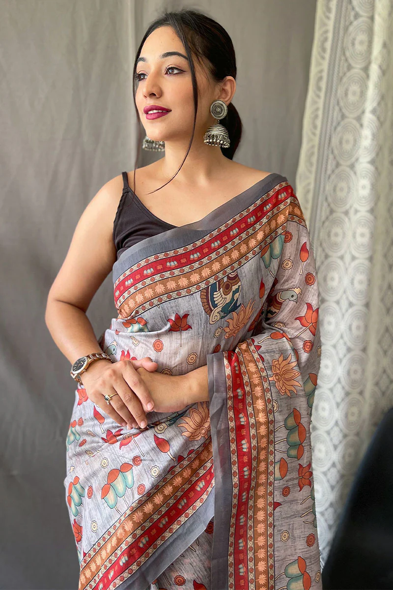 Fairytale Grey Kalamkari Printed Saree With Adorable Blouse Piece - Image 2