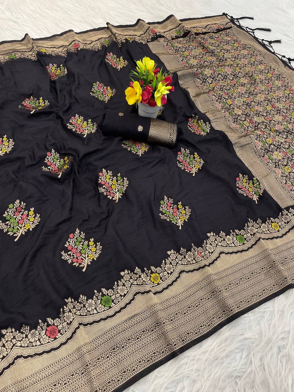 Fantabulous Black Banarasi Georgette Silk Saree With Extraordinary Blouse Piece - Image 2