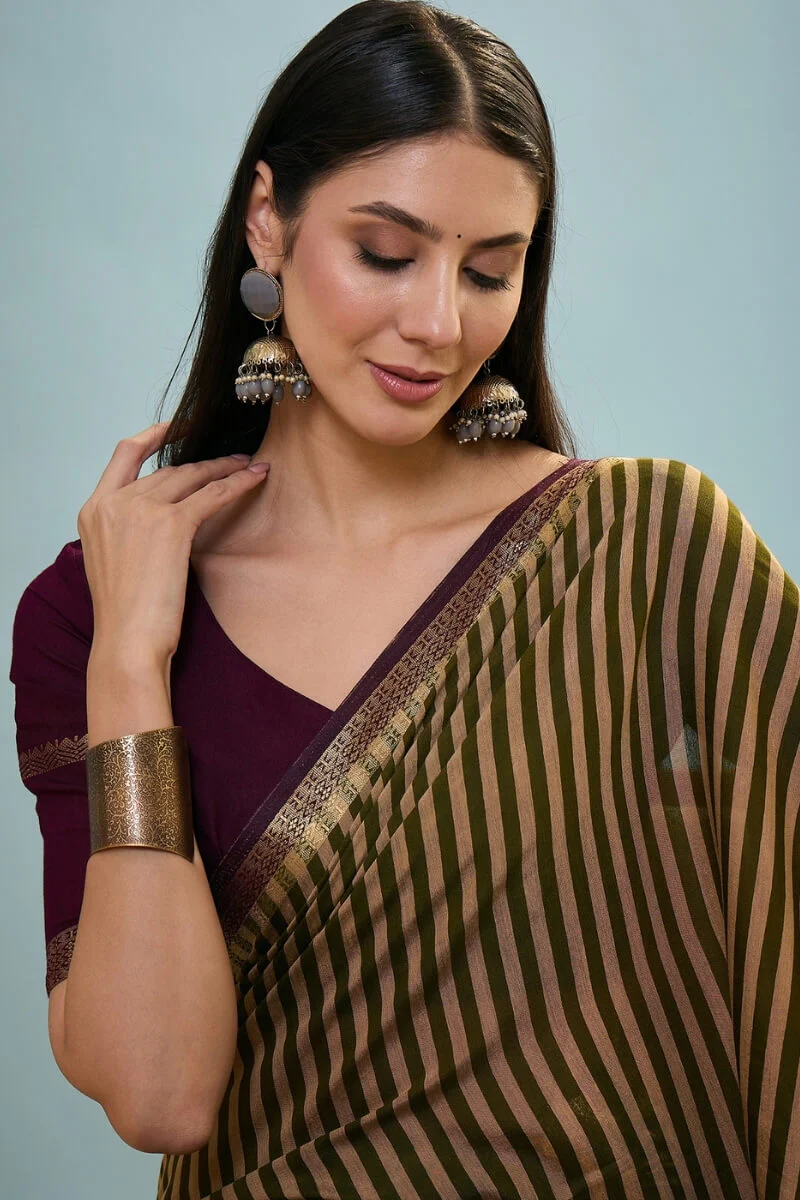 Felicitous Green Printed Cotton Silk Saree With Eye-catching Blouse Piece - Image 3