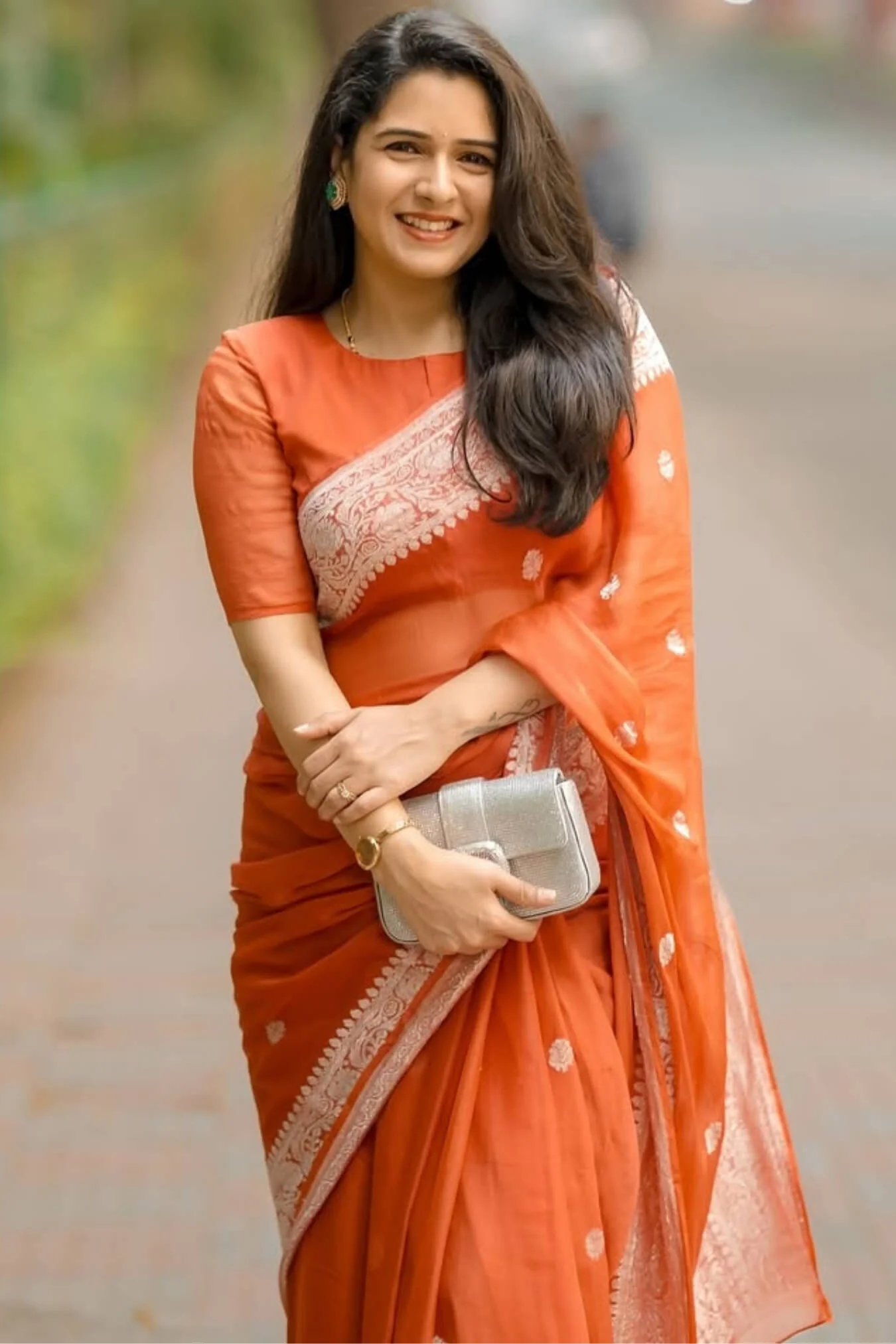 Felicitous Orange Cotton Silk Saree With Proficient Blouse Piece - Image 4
