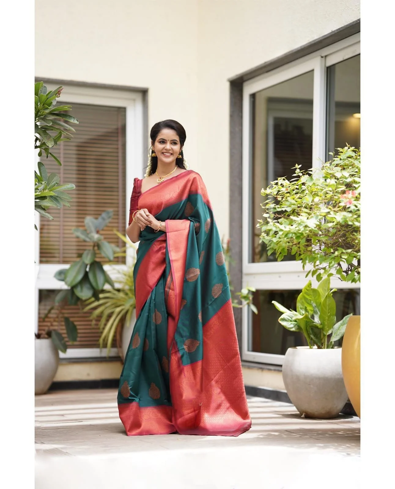Felicitous Rama Soft Silk Saree With Transcendent Blouse Piece - Image 3