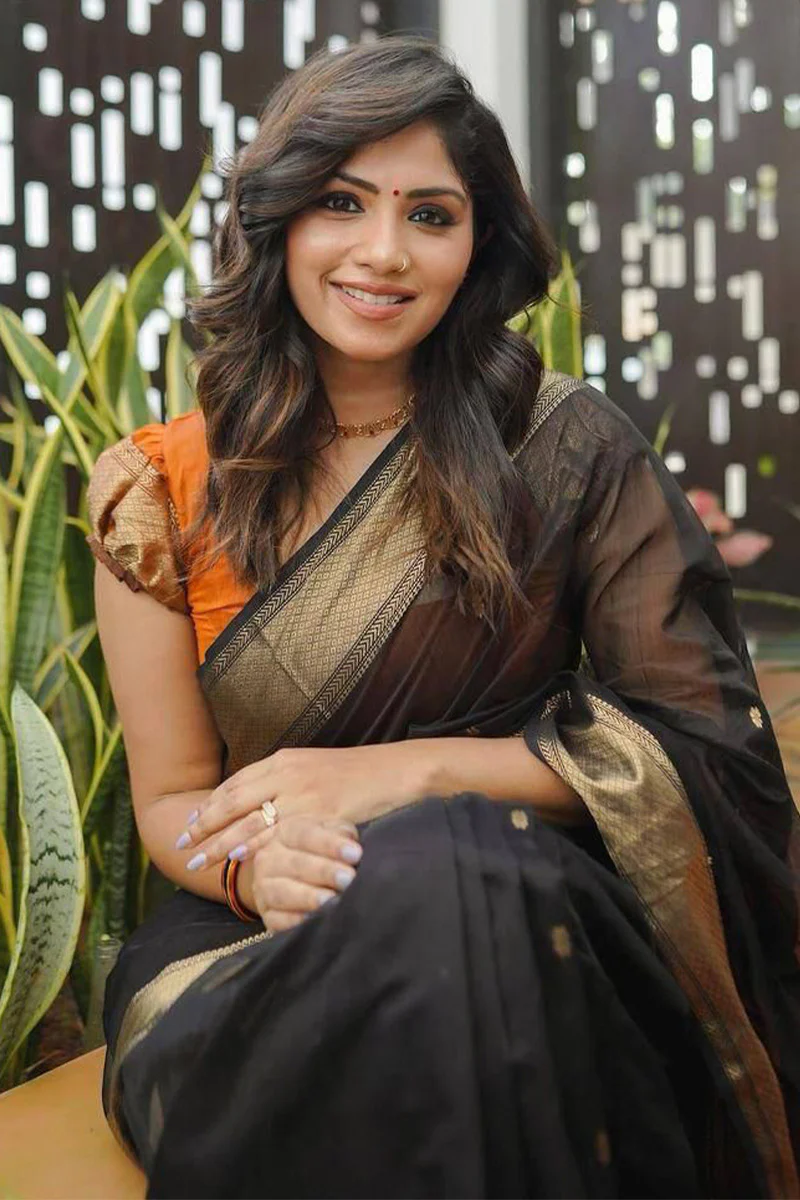Flamboyant Black Cotton Silk Saree With Staring Blouse Piece - Image 4