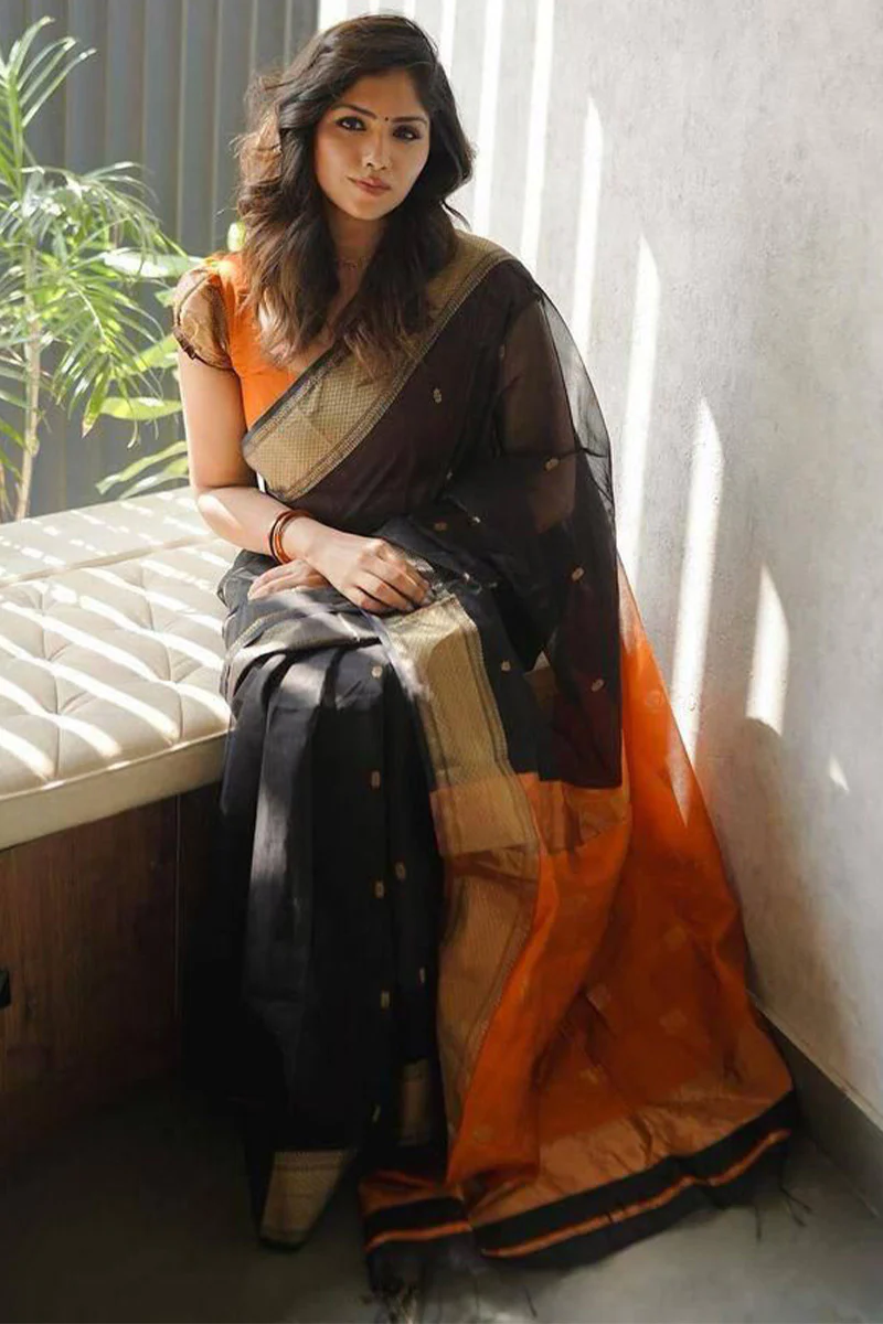 Flamboyant Black Cotton Silk Saree With Staring Blouse Piece - Image 5
