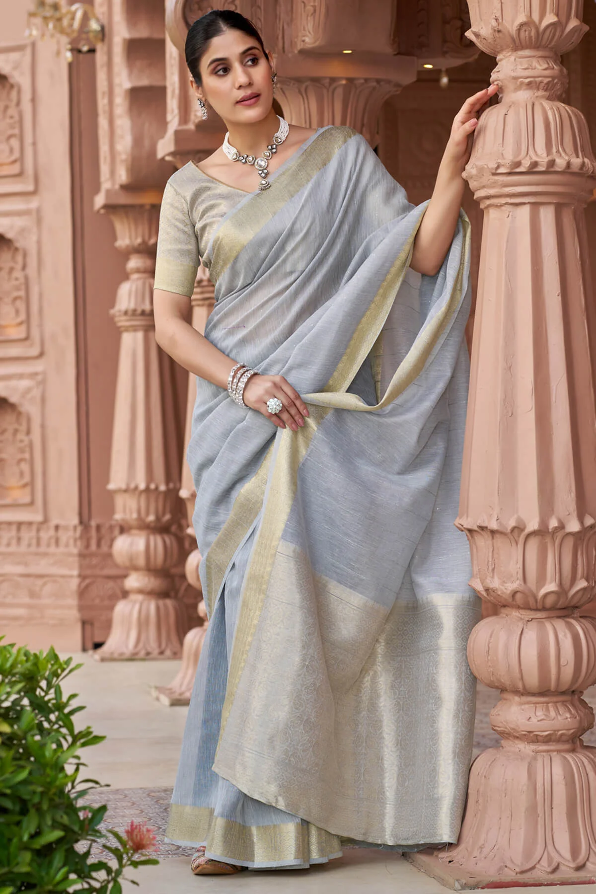 Flameboyant Grey Cotton Silk Saree With Artistic Blouse Piece - Image 3