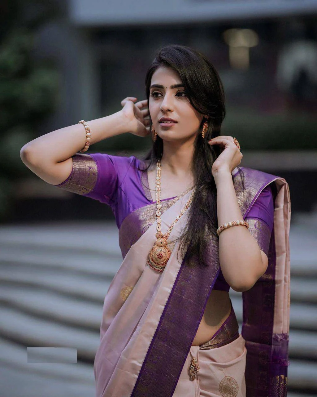Flaunt Peach Soft Silk Saree With Intricate Blouse Piece - Image 3