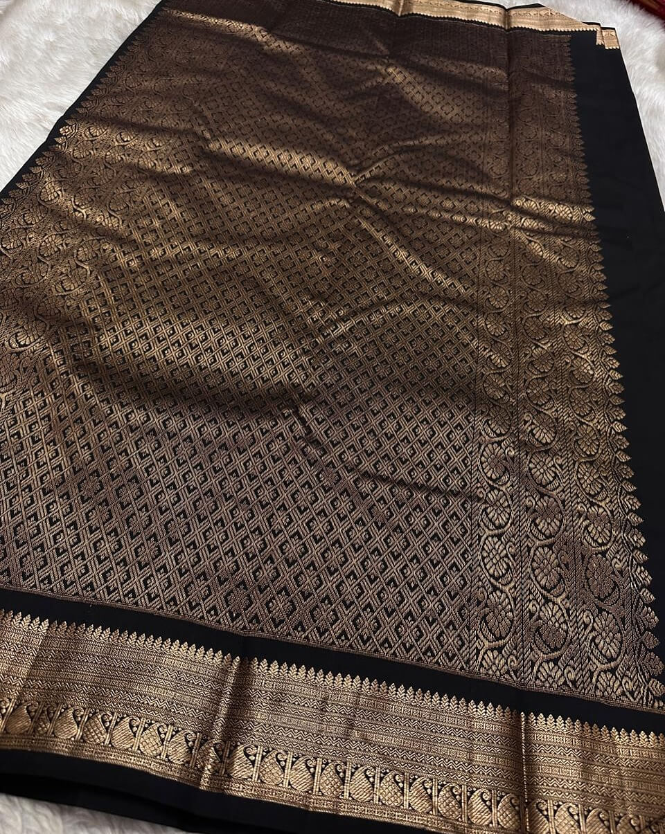 Forbearance Black Pure Zari Weaving Banarasi Silk Saree With Symmetrical Blouse Piece - Image 3