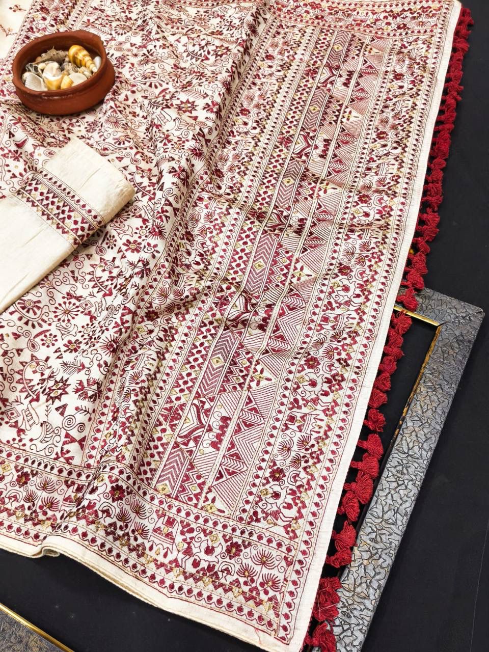 Forbearance Off White Embroidery Work Tussar Silk Saree With Dalliance Blouse Piece - Image 3