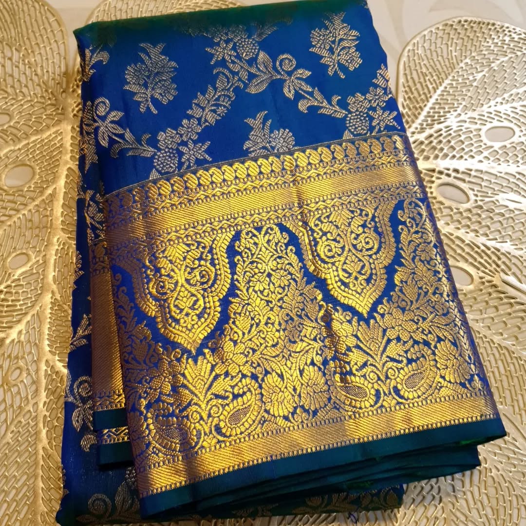 Forbearance Royal Blue Soft Banarasi Silk Saree With Desultory Blouse Piece - Image 2