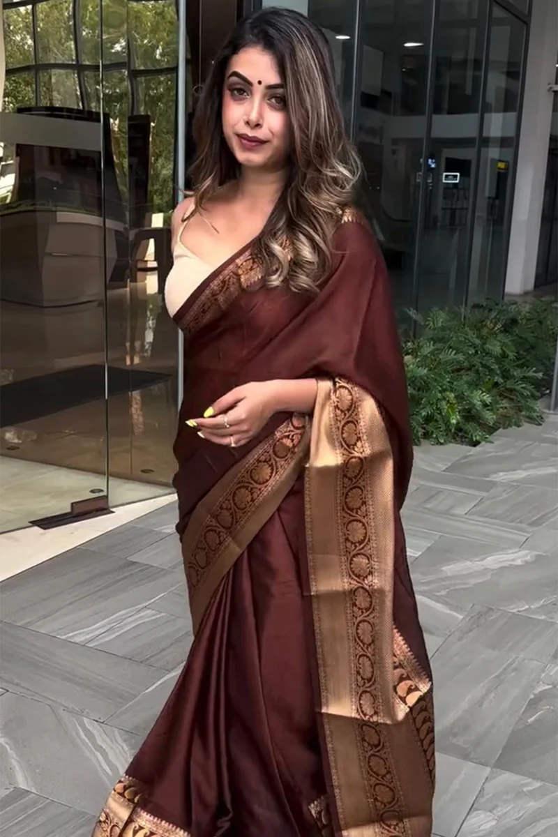 Forbearance Wine Soft Silk Saree With Devastating Blouse Piece - Image 2