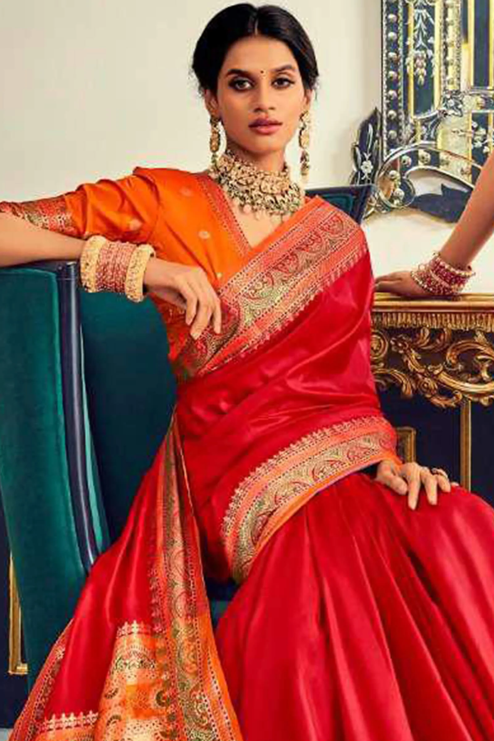 Fragrant Red Paithani Silk Saree With Gratifying Blouse Piece - Image 2