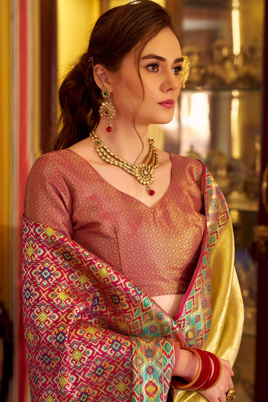 Fragrant Yellow Tissue Patola Silk Saree with Trendy Blouse Piece - Image 4