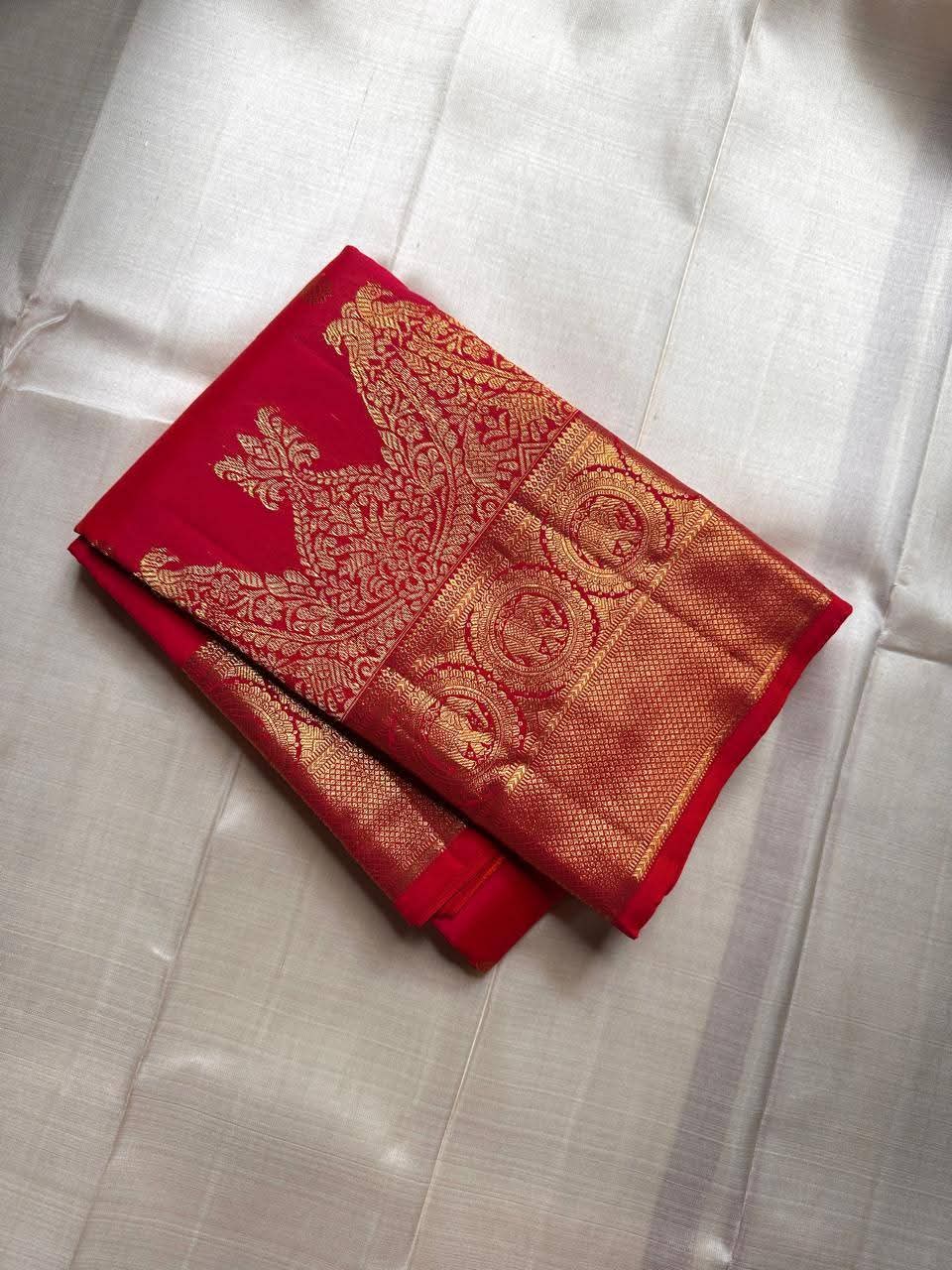 Fugacious Dark Pink Pure Zari Weaving Banarasi Silk Saree With Cynosure Blouse Piece - Image 2