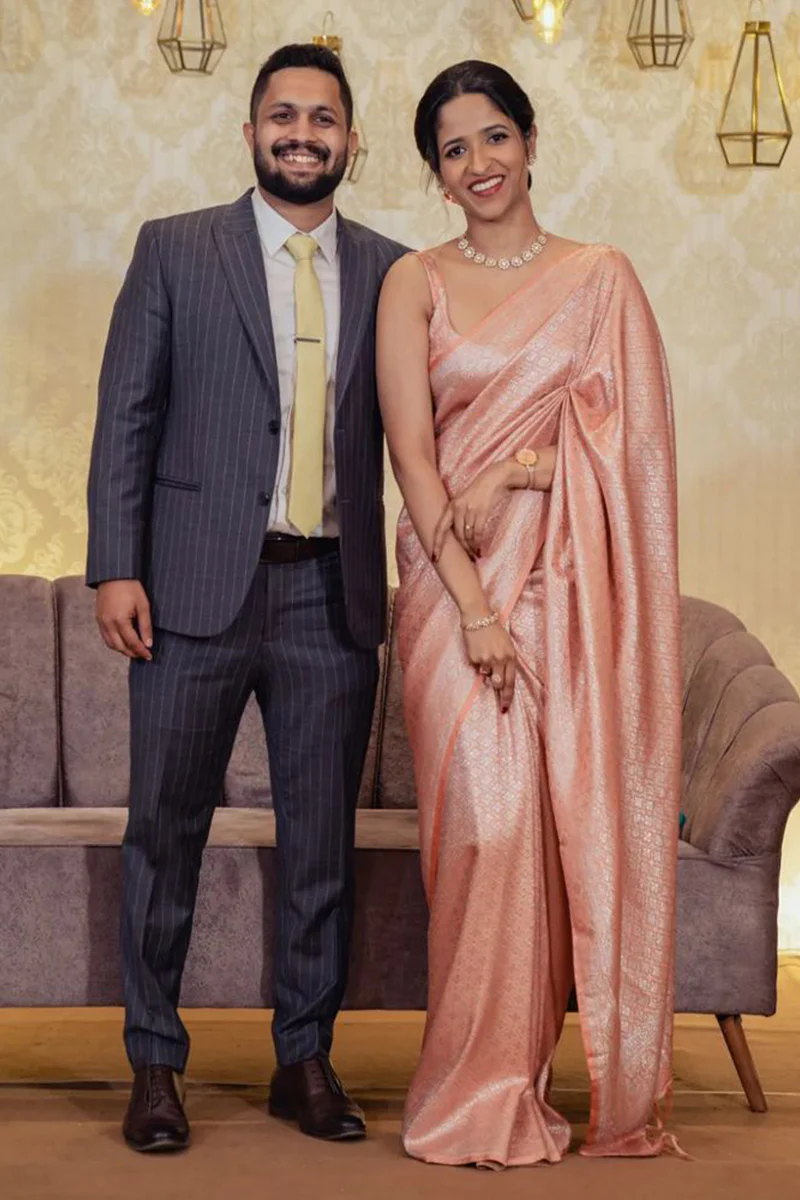 Gleaming Peach Soft Banarasi Silk Saree With Energetic Blouse Piece - Image 4