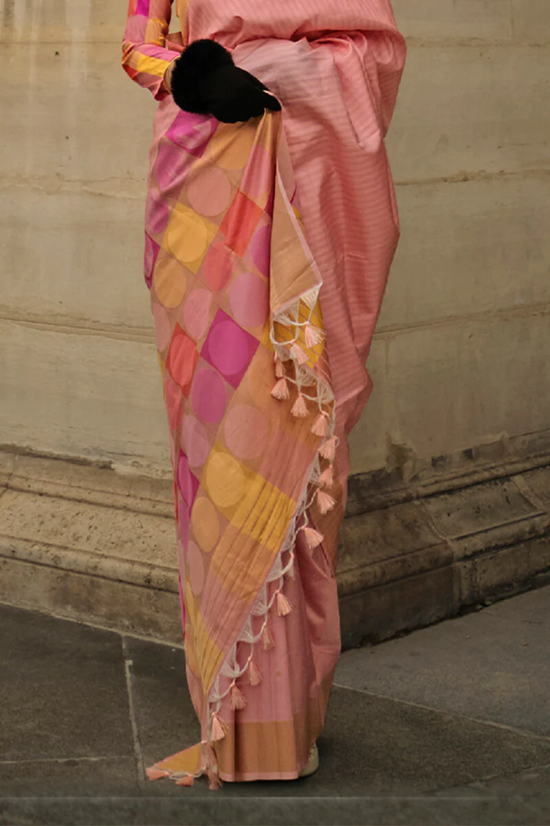 Gleaming Pink Soft Banarasi Silk Saree With Flattering Blouse Piece - Image 3