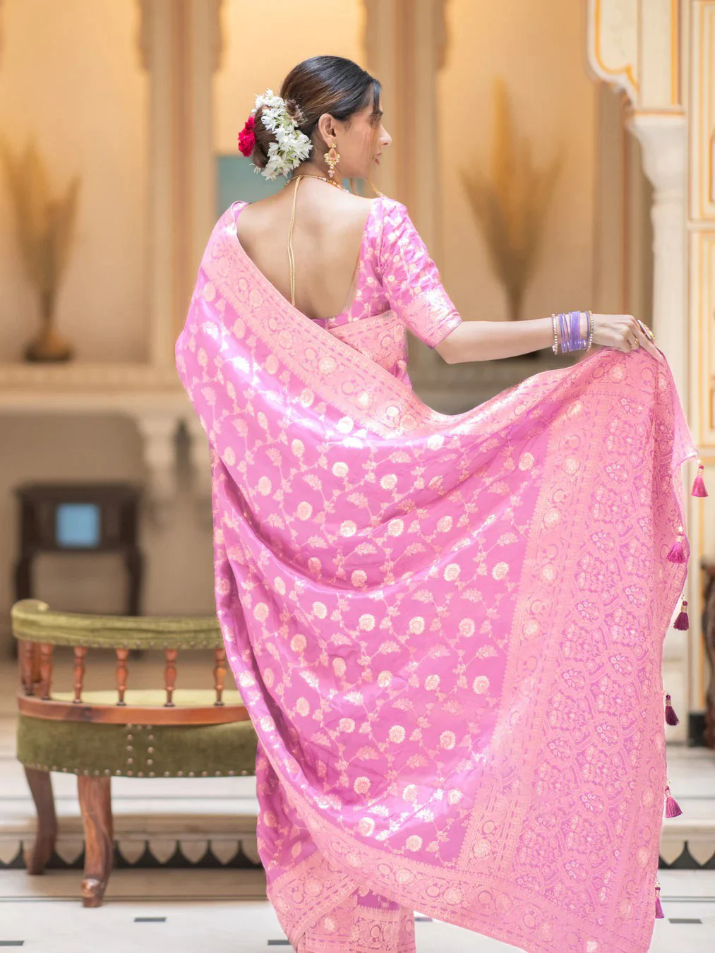 Glorious Baby Pink Soft Silk Saree With Opulent Blouse Piece - Image 6