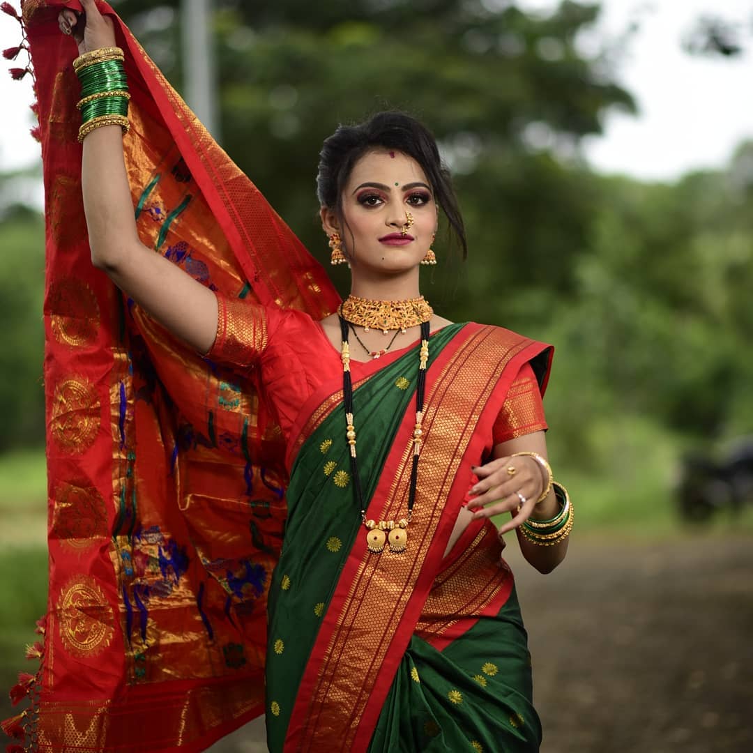 Glorious Green Paithani Silk Saree With Ethnic Blouse Piece - Image 5