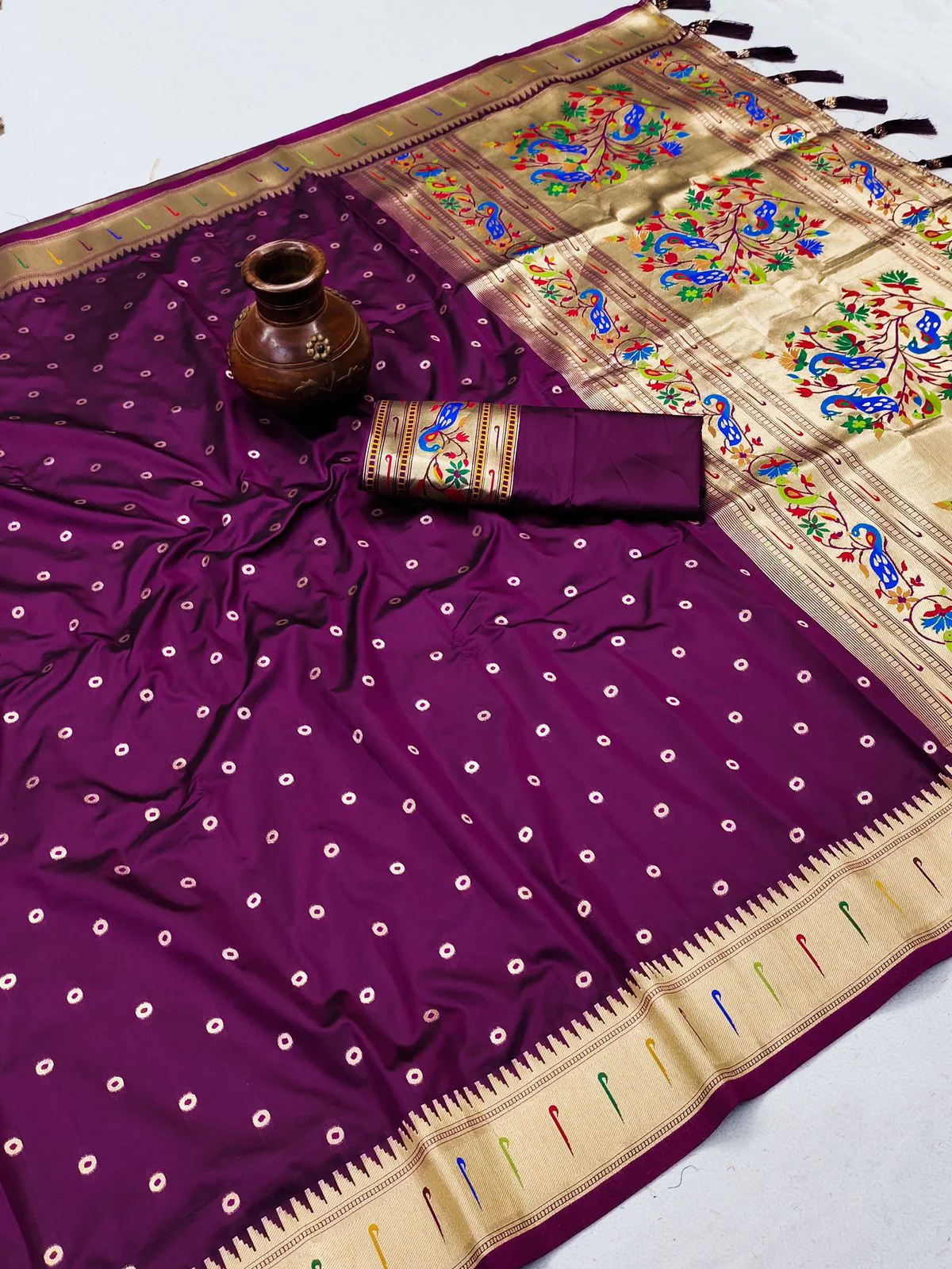 Glowing Purple Paithani Silk Saree With Ethnic Blouse Piece - Image 4