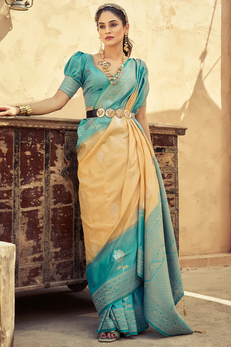 Gorgeous Peach Soft Banarasi Silk Saree With Trendy Blouse Piece - Image 4