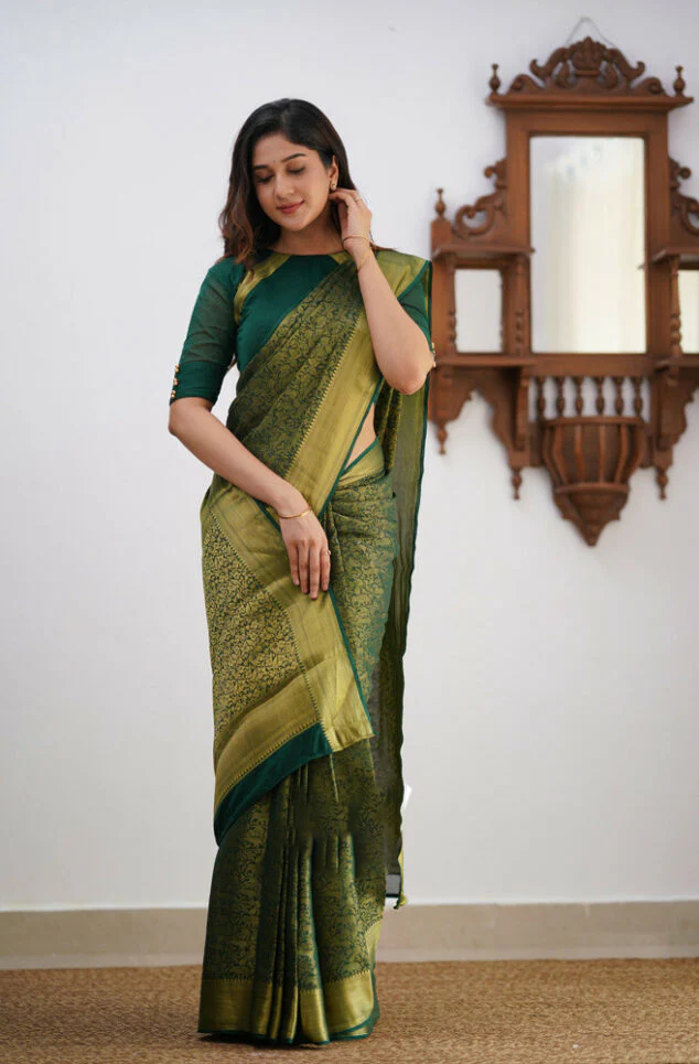 Gossamer Dark Green Soft Silk Saree With Diaphanous Blouse Piece - Image 3