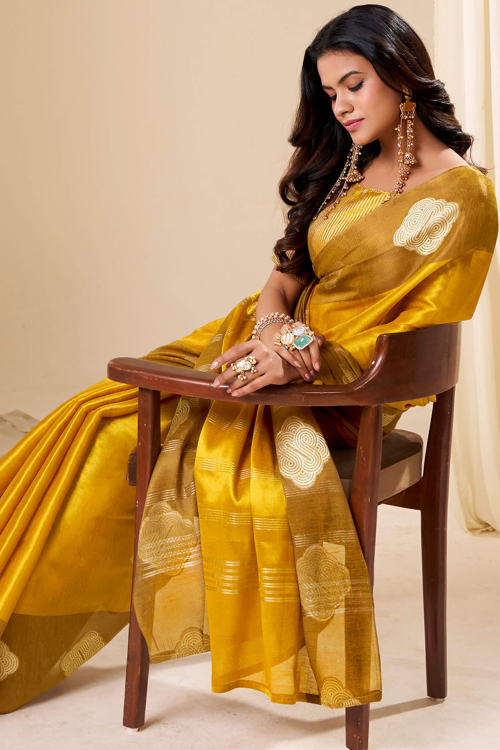Gossamer Mustard Pure Zari Weaving Banarasi Tissue Silk Saree With Majesty Blouse Piece - Image 3