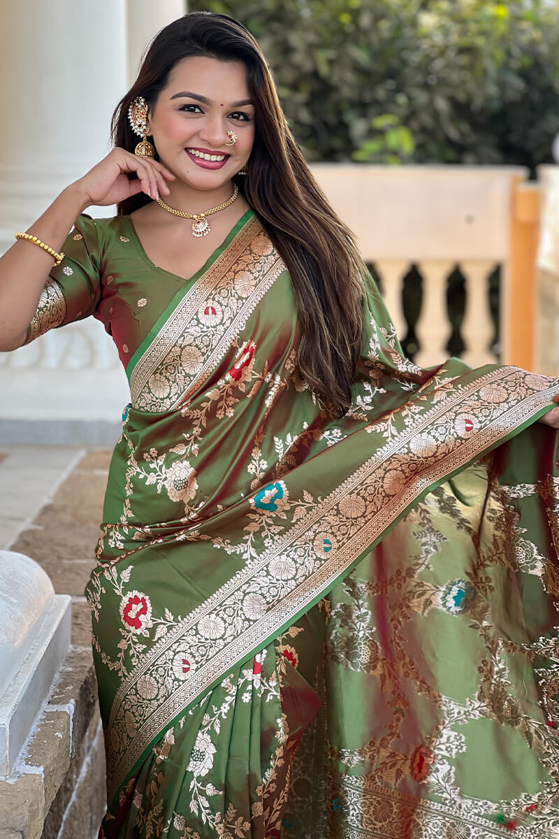Gratifying Mehndi Soft Banarasi Silk Saree With Scrupulous Blouse Piece - Image 5