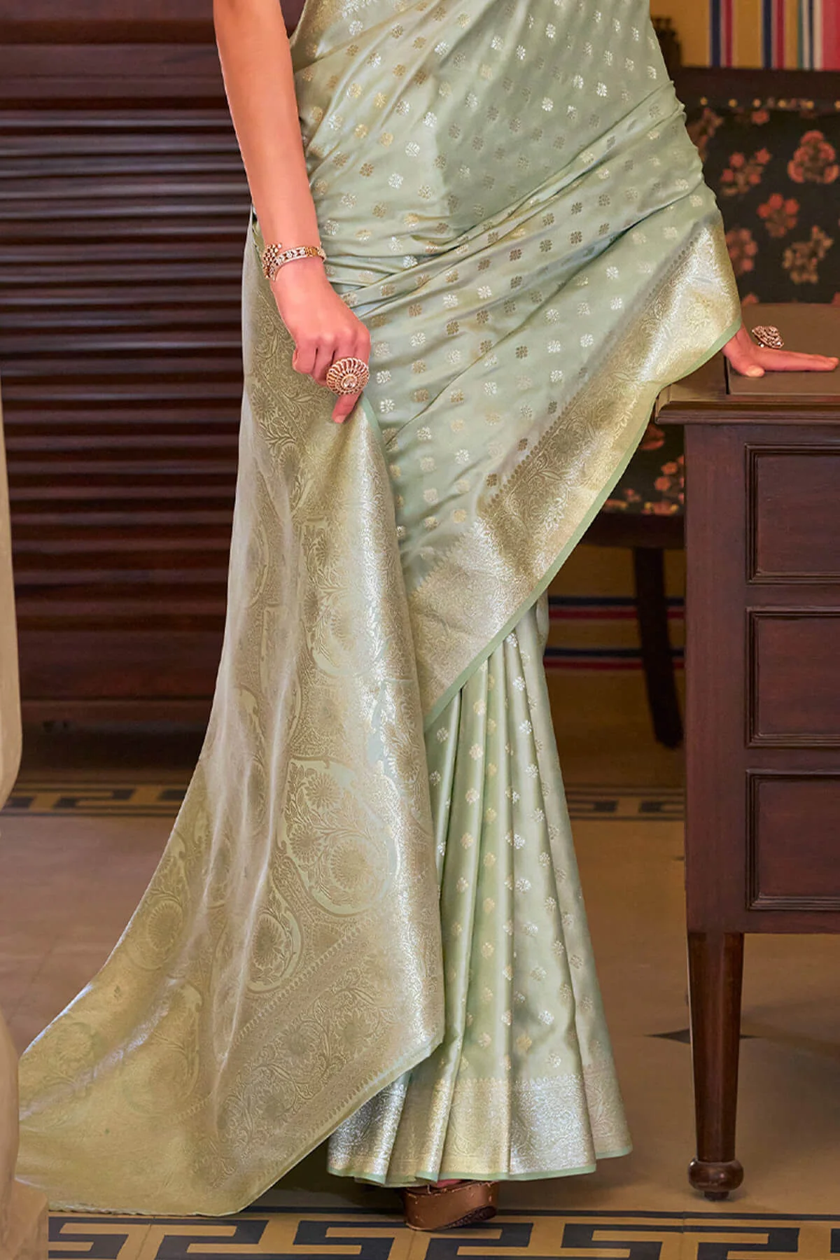 Gratifying Pista Banarasi Satin Silk Saree With Prominent Blouse - Image 4