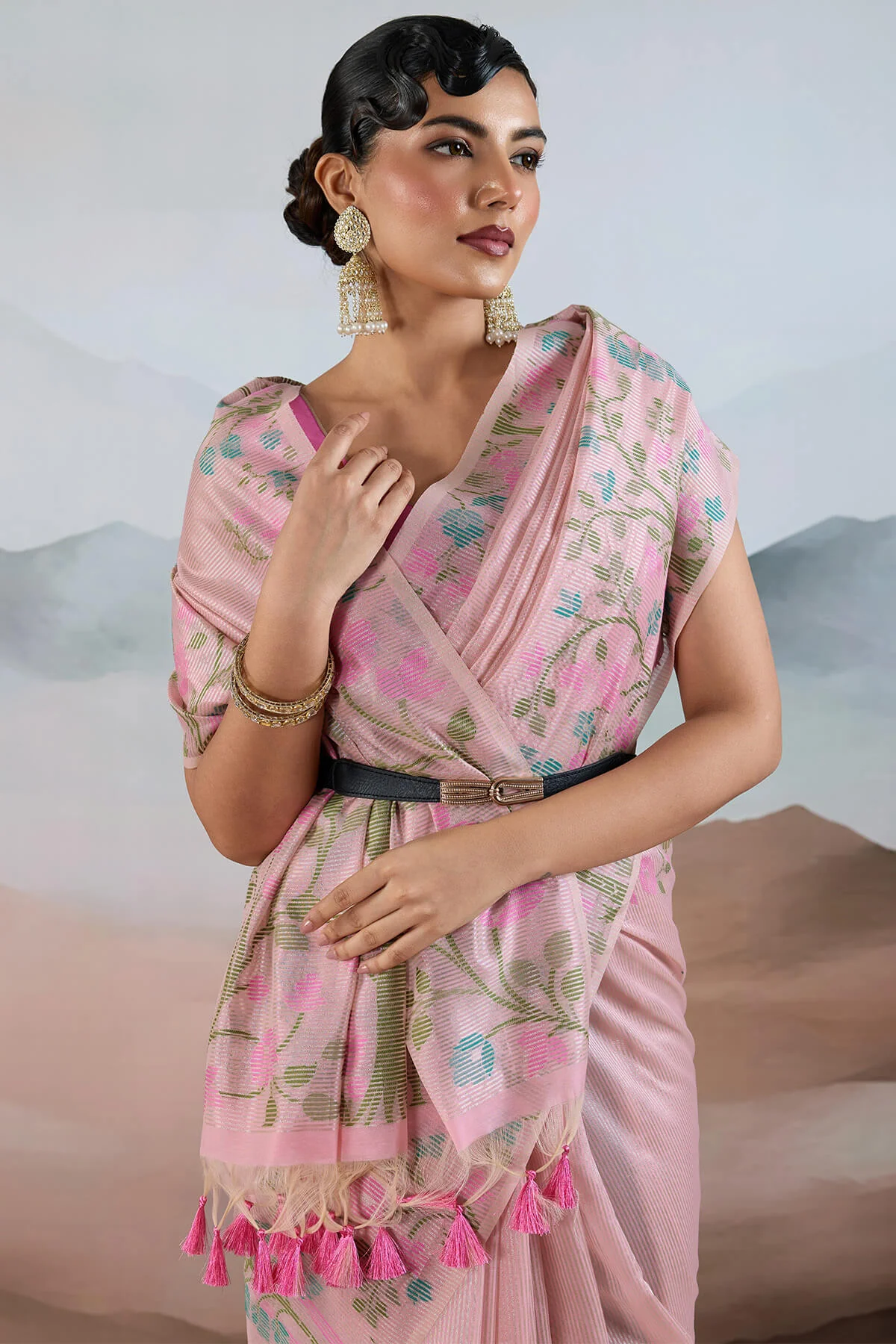 Groovy Baby Pink Soft Banarasi Tissue Silk Saree With Lustrous Blouse Piece - Image 2
